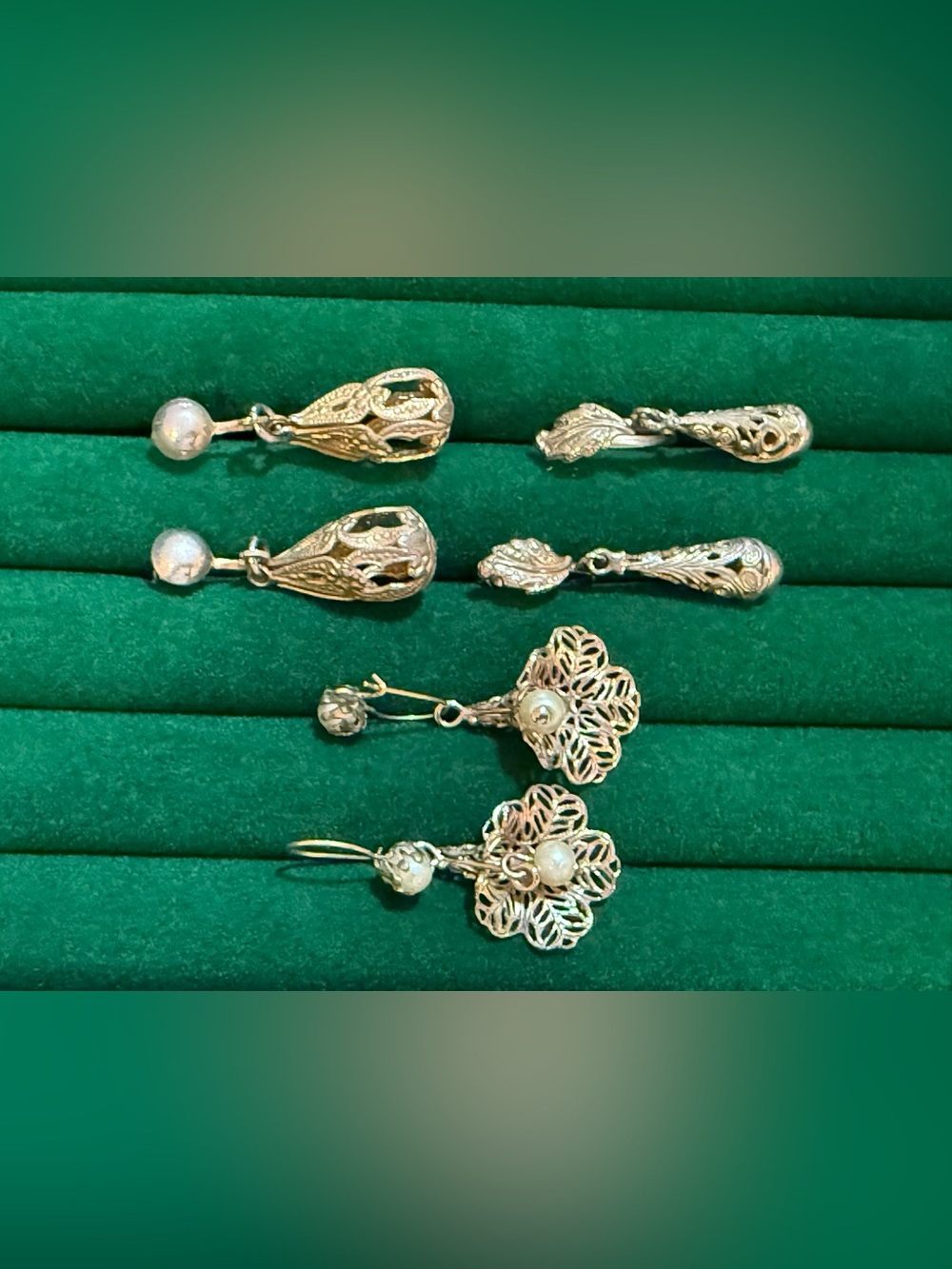Vintage Filigree Pearl Drop Earrings in Gold Tone - Art Deco Women Jewelry
